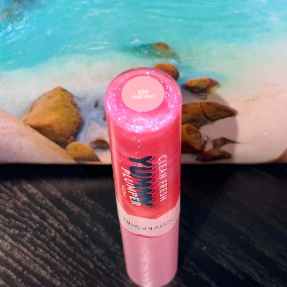 Covergirl Clean Fresh Yummy Plumper Gloss 820 Pixie Dust Shimmer Pink New